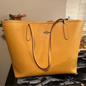 Coach yellow tote bag